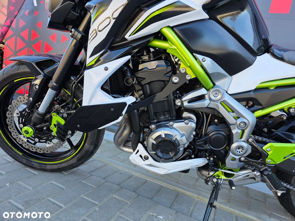 Kawasaki Z 900 - 16