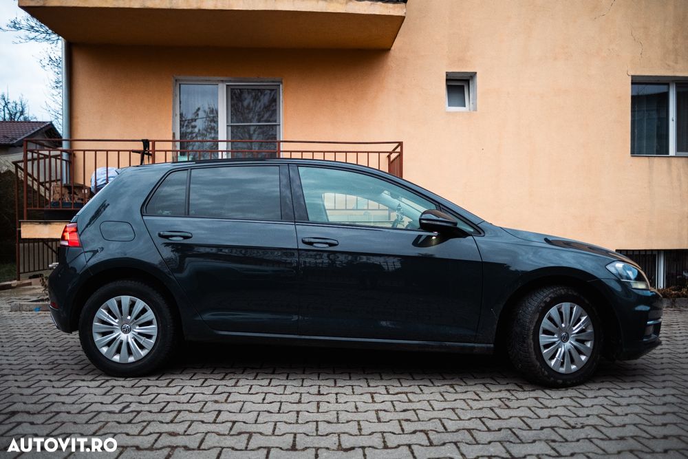 Volkswagen Golf - 20