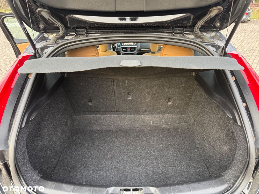 Volvo V40 Cross Country D3 Momentum - 21