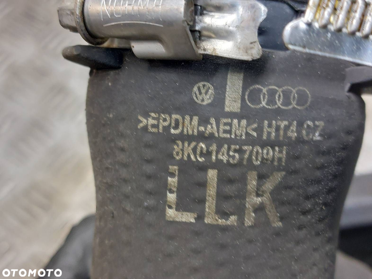 OBUDOWA FILTRA POWIETRZA PRZEPŁYWOMIERZ AUDI A5 8T 2.0 TFSI 8R0133843B - 7