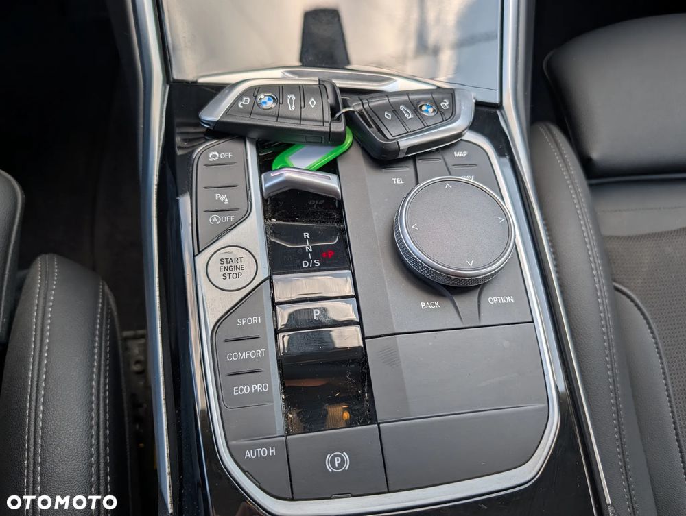 BMW Seria 3 318i Luxury Line - 30