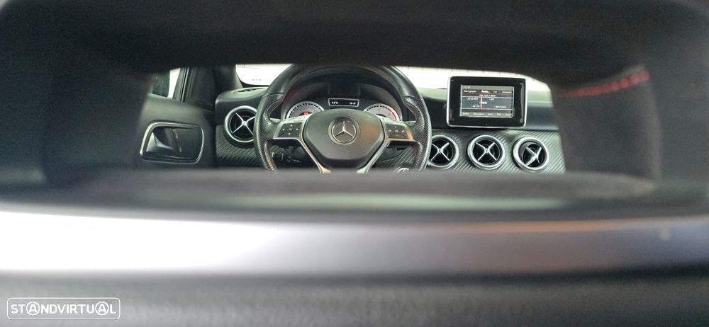 Mercedes-Benz A 180 d 7G-DCT AMG Line - 17