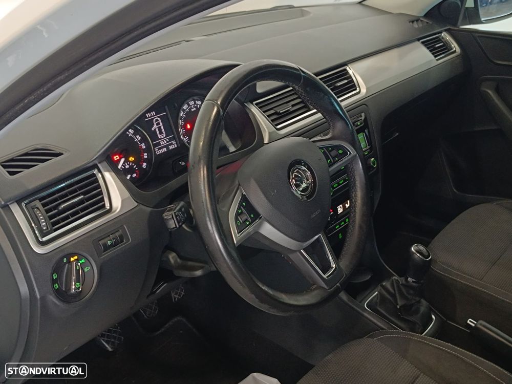 Skoda Rapid Spaceback 1.6 TDi Active - 11