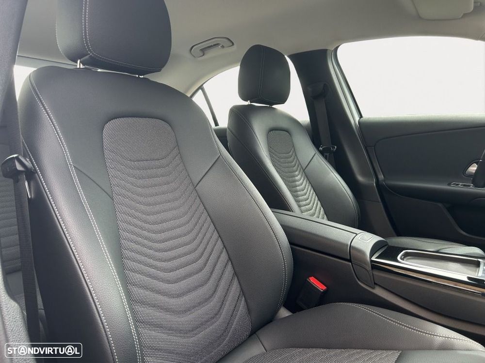 Mercedes-Benz A 250 Limousine - 14