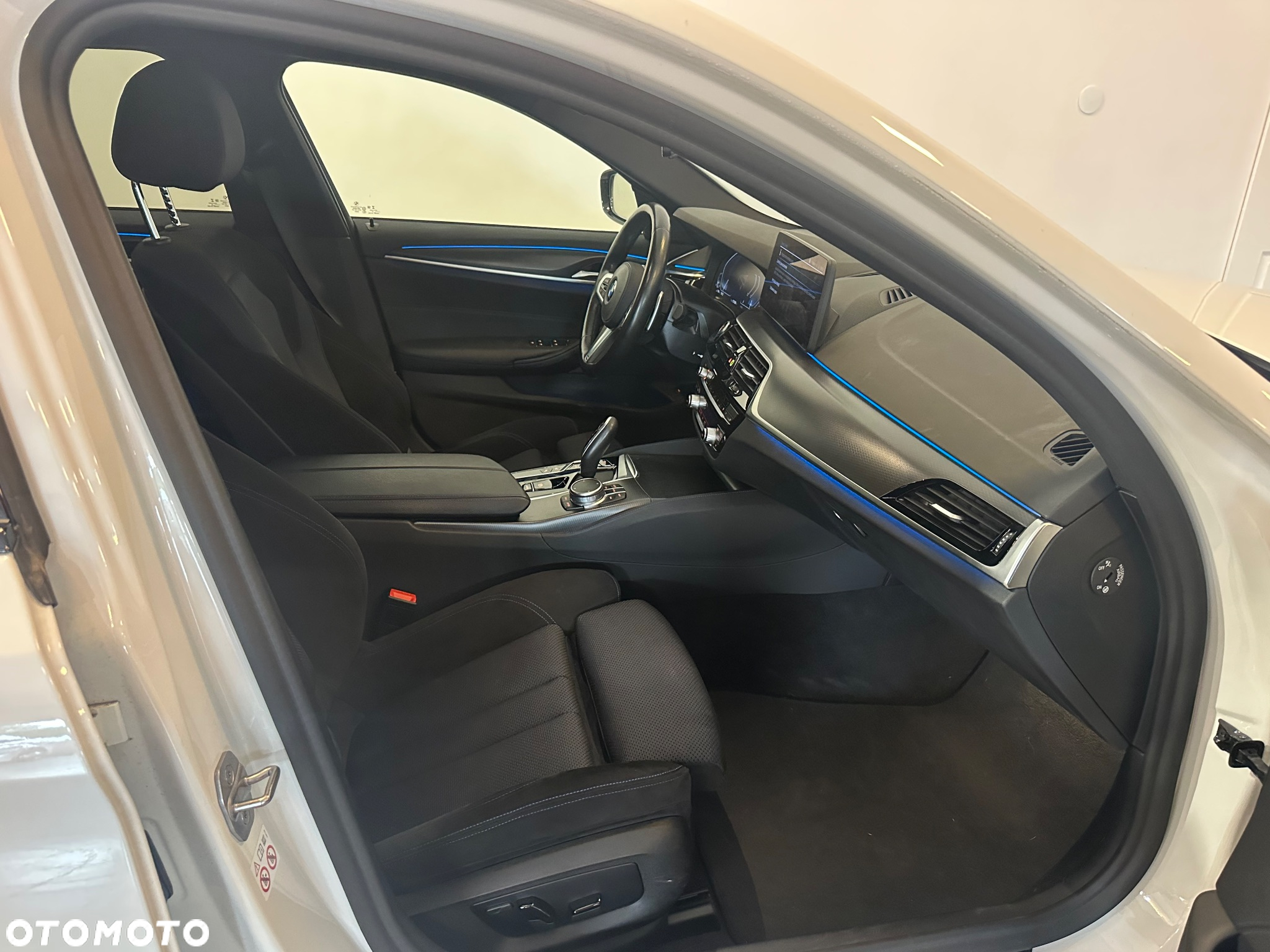 BMW Seria 5 530e M Sport sport - 37
