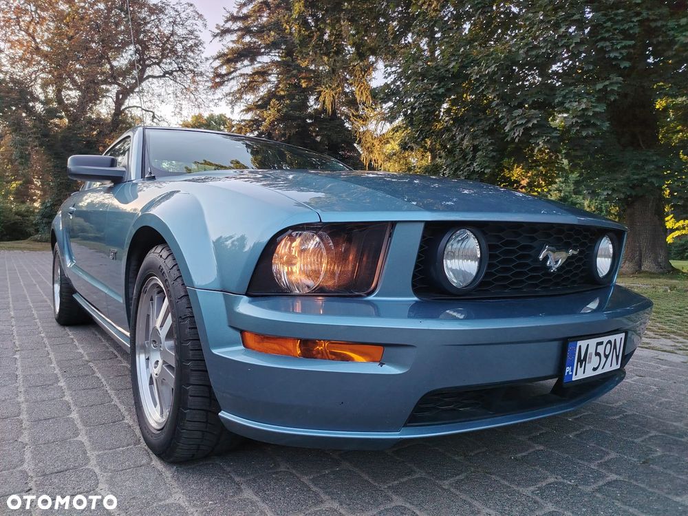 Ford Mustang - 1