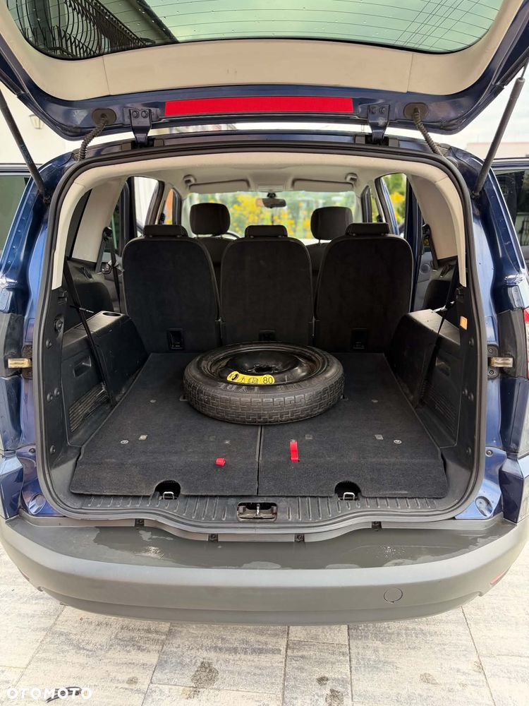 Ford S-Max - 16