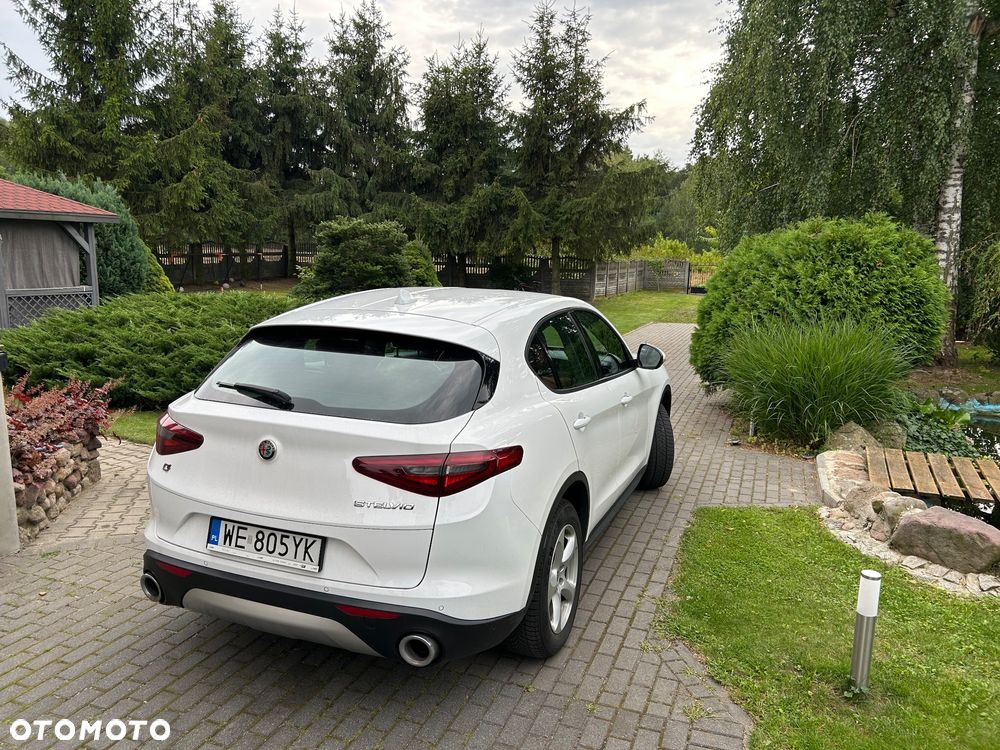 Alfa Romeo Stelvio 2.0 Turbo Q4 - 3