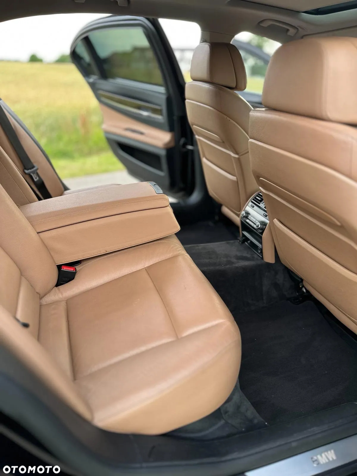 BMW Seria 7 740i L - 11