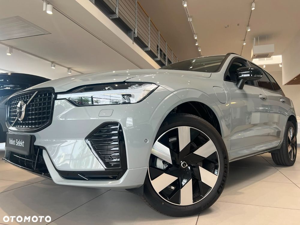 Volvo XC 60 T8 Plug-In Hybrid AWD Ultimate Dark - 6