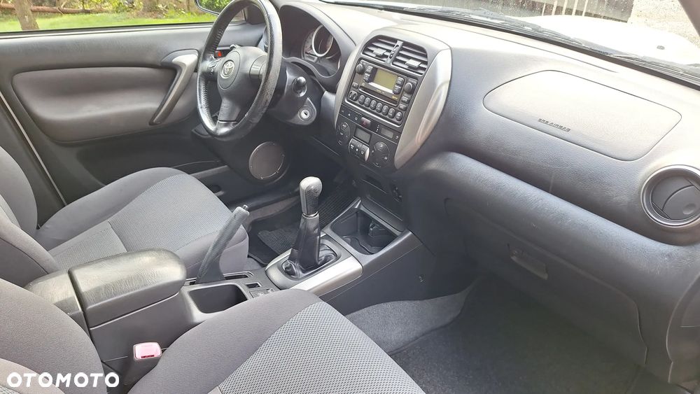 Toyota RAV4 2.0 D-4D Sol - 13