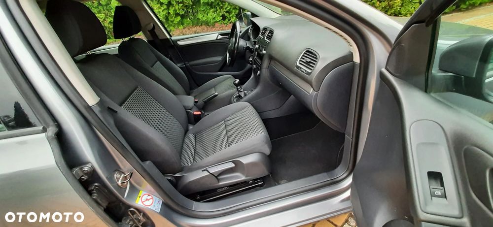 Volkswagen Golf - 19