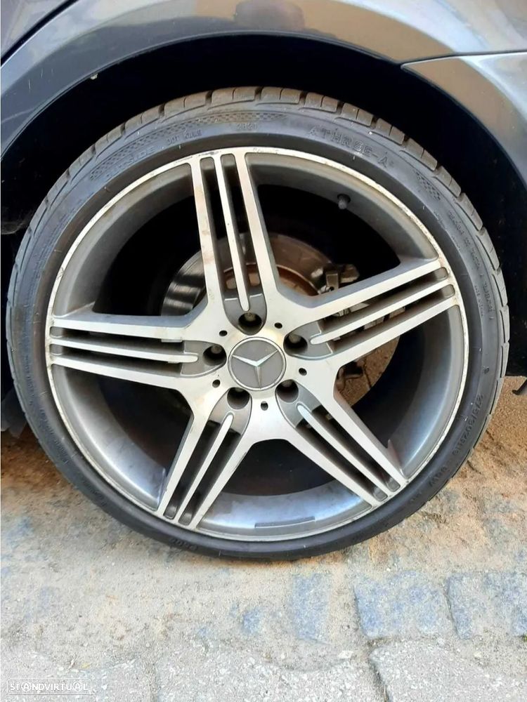 Mercedes-Benz E 220 CDI DPF BlueEFFICIENCY Auto Avantgarde - 14