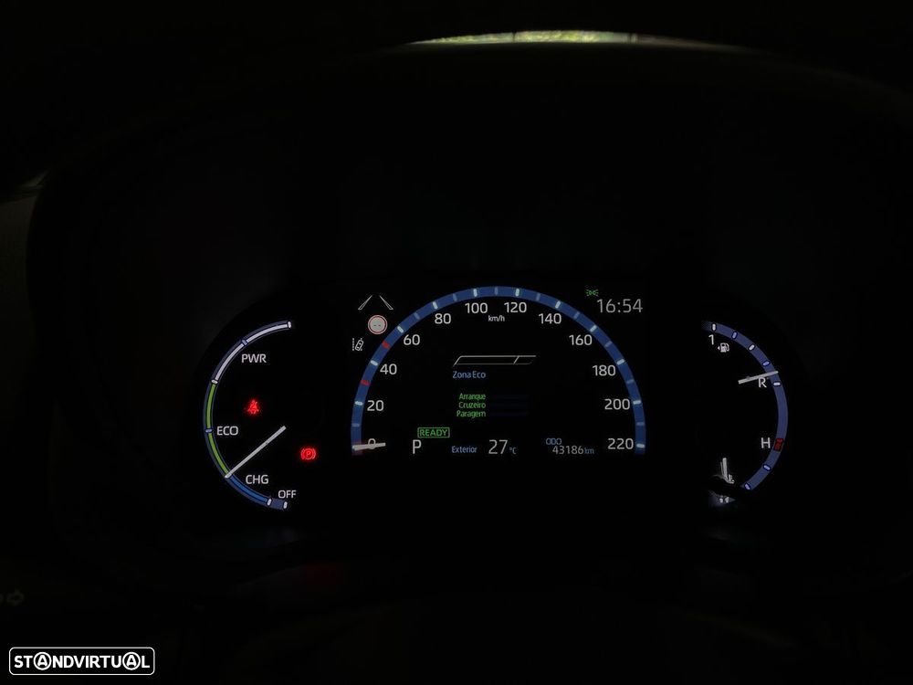 Toyota Yaris Cross 1.5 HDF Comfort Plus - 14