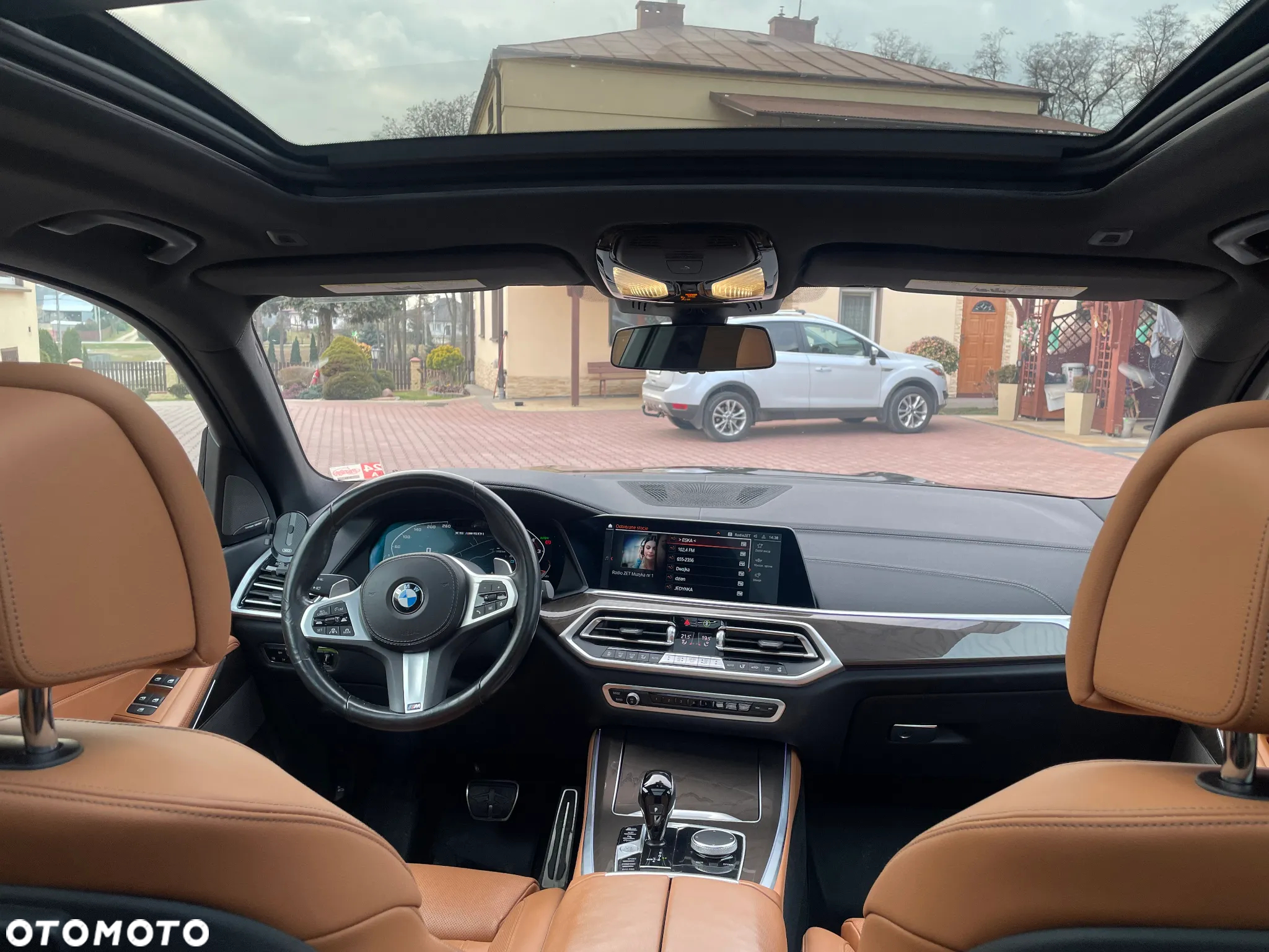 BMW X5 M M50i - 16