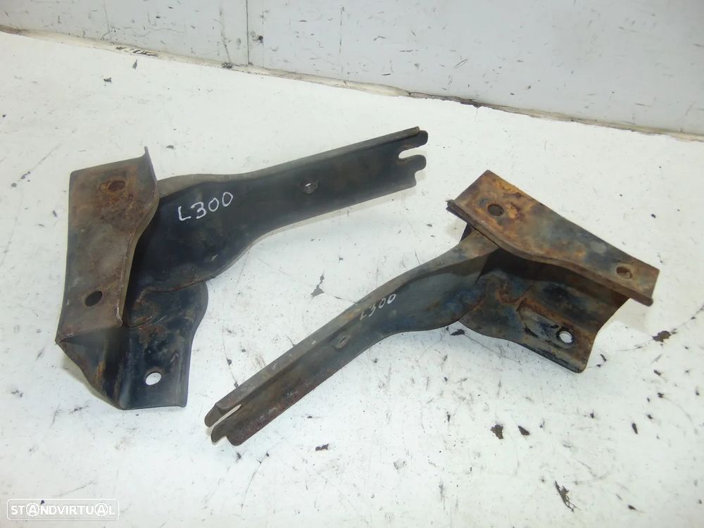 Mitsubishi L300 suportes fixação para-choques - 5