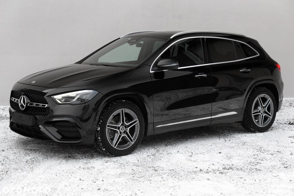 Mercedes-Benz GLA 200 d 4Matic 8G-DCT AMG Line - 19