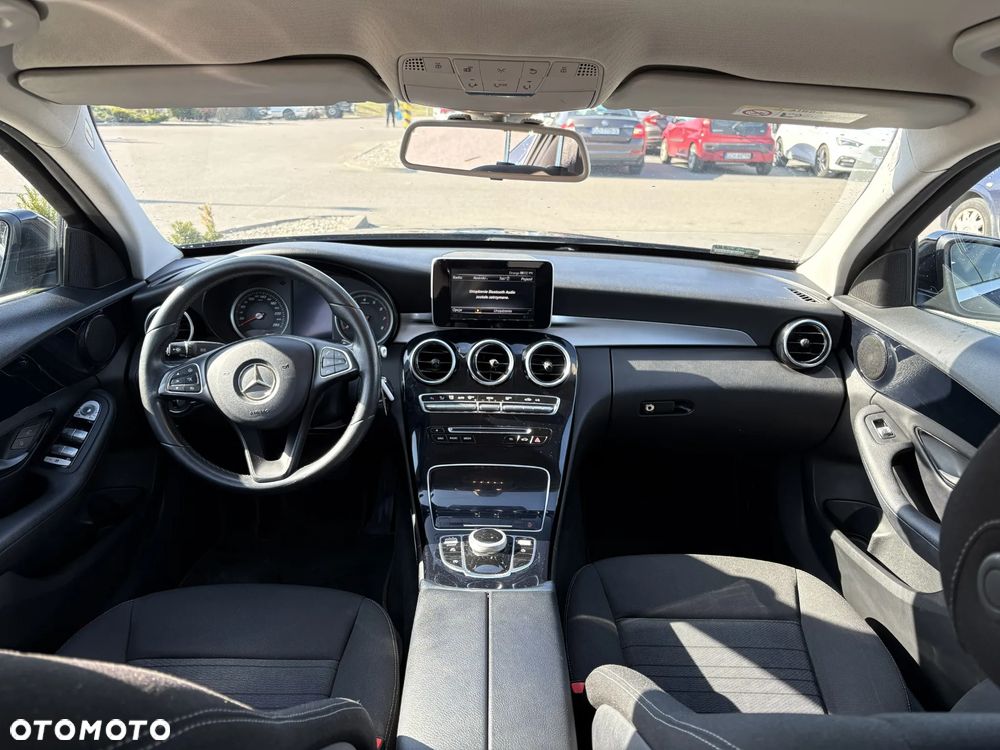 Mercedes-Benz Klasa C 180 9G-TRONIC - 5