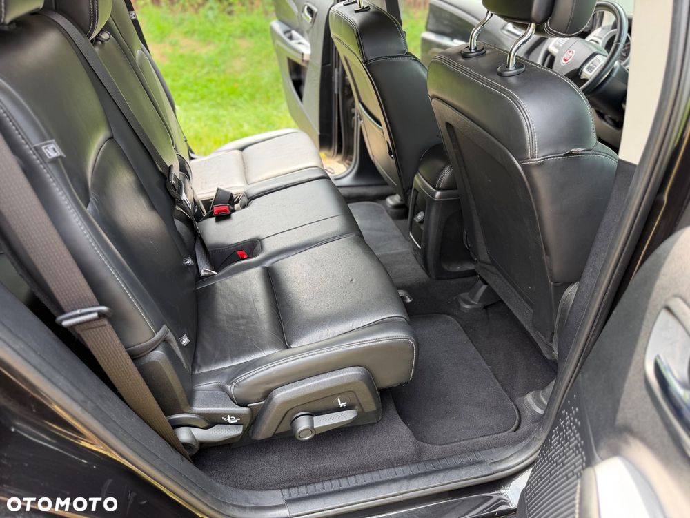 Fiat Freemont 2.0 Multijet Black Code AWD - 32