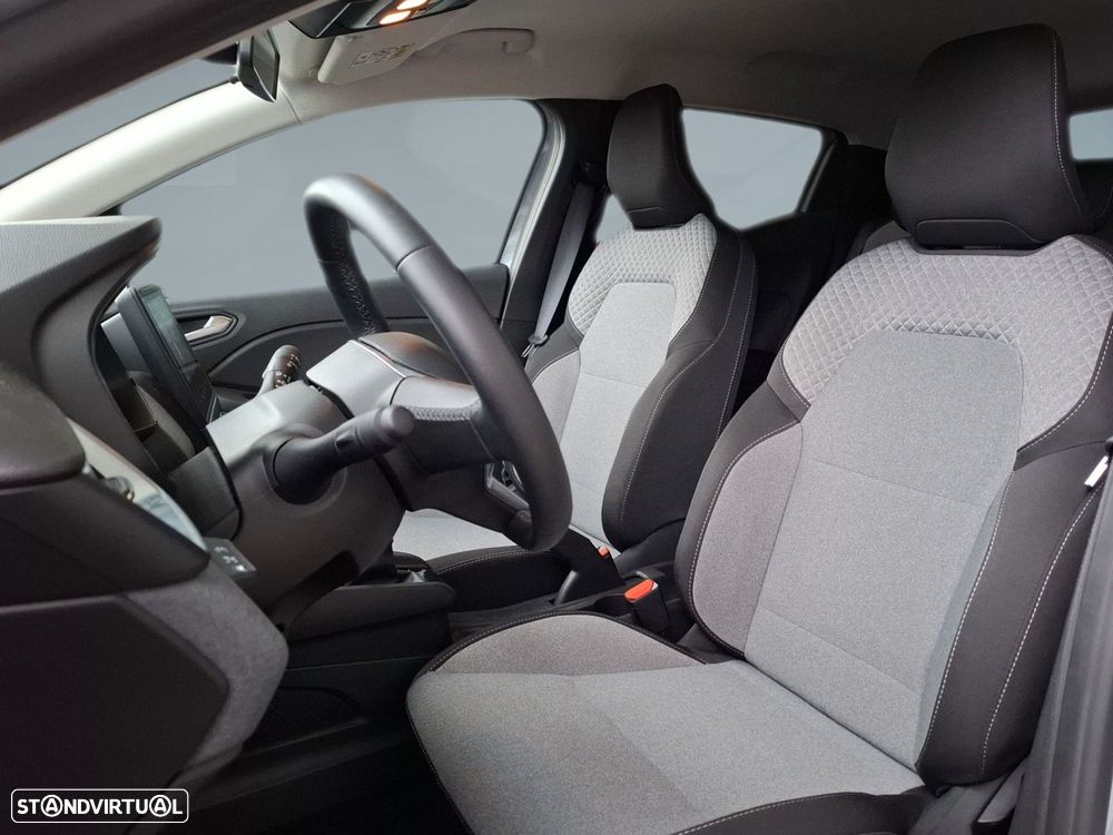 Renault Clio 1.0 TCe Evolution — fotografia 11