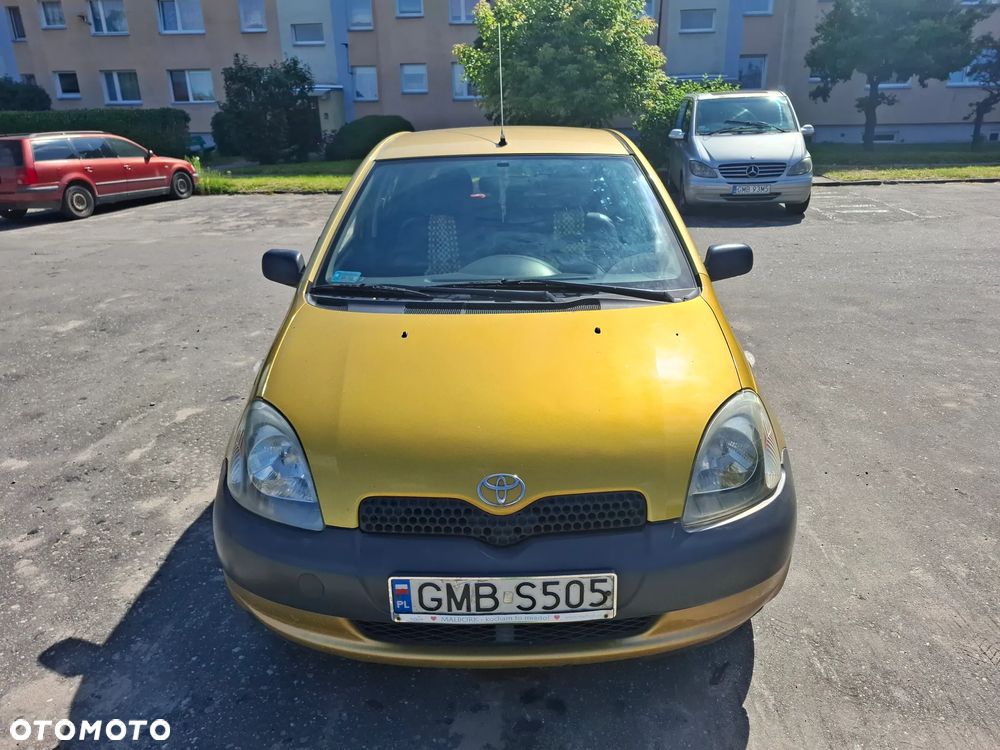 Toyota Yaris 1.0 Base - 3