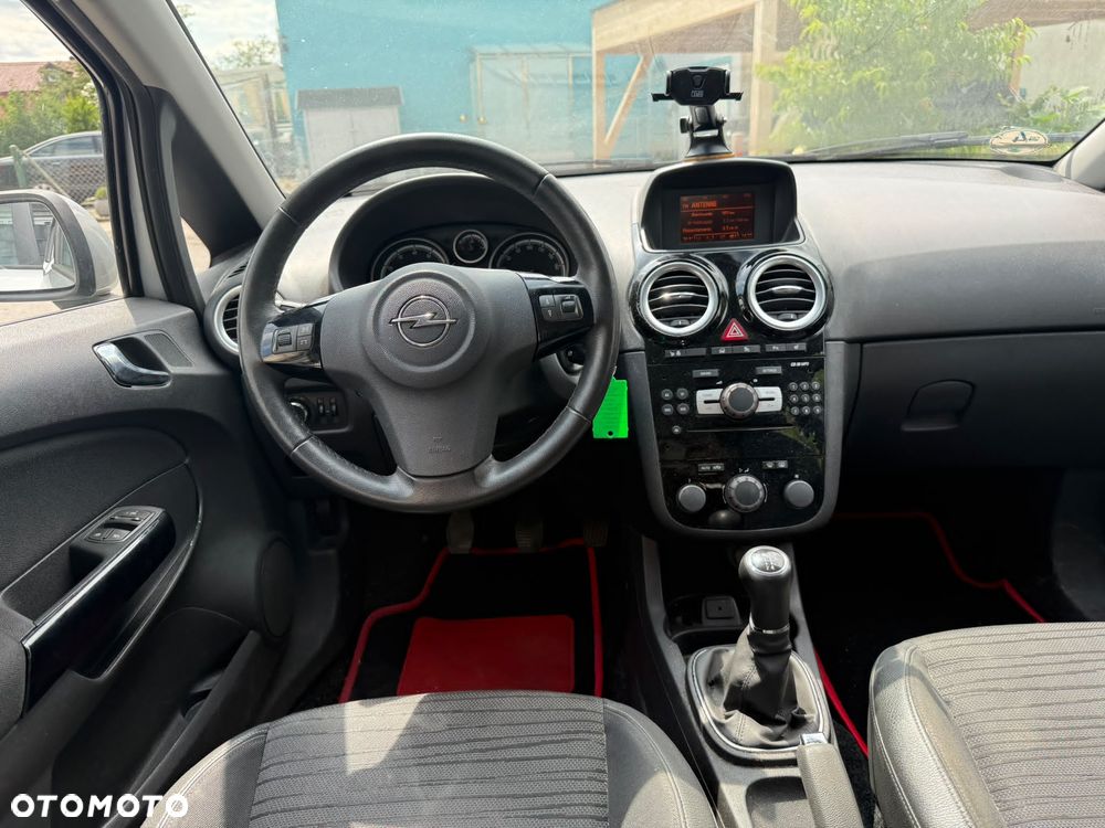 Opel Corsa 1.2 Cosmo - 6