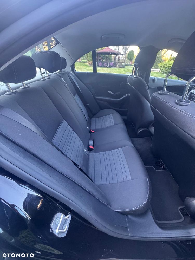 Mercedes-Benz Klasa C 220 d 9G-TRONIC - 6
