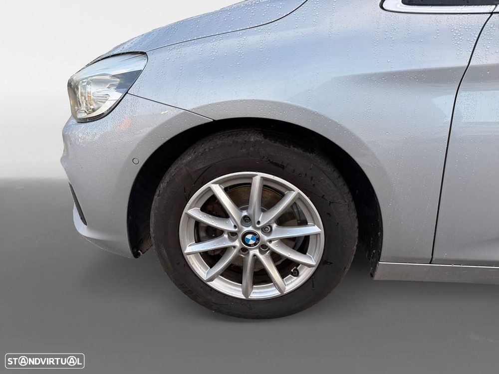 BMW 218 Active Tourer d Line Luxury Auto - 14