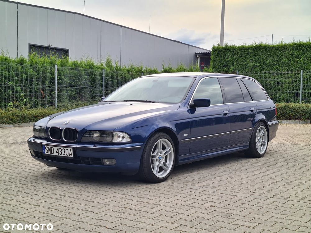 BMW Seria 5 523i - 10
