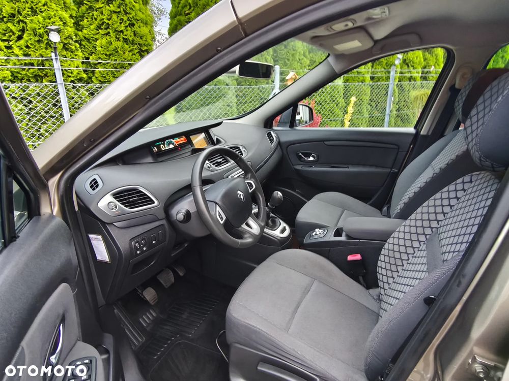 Renault Scenic 1.6 16V 110 TomTom Edition - 16