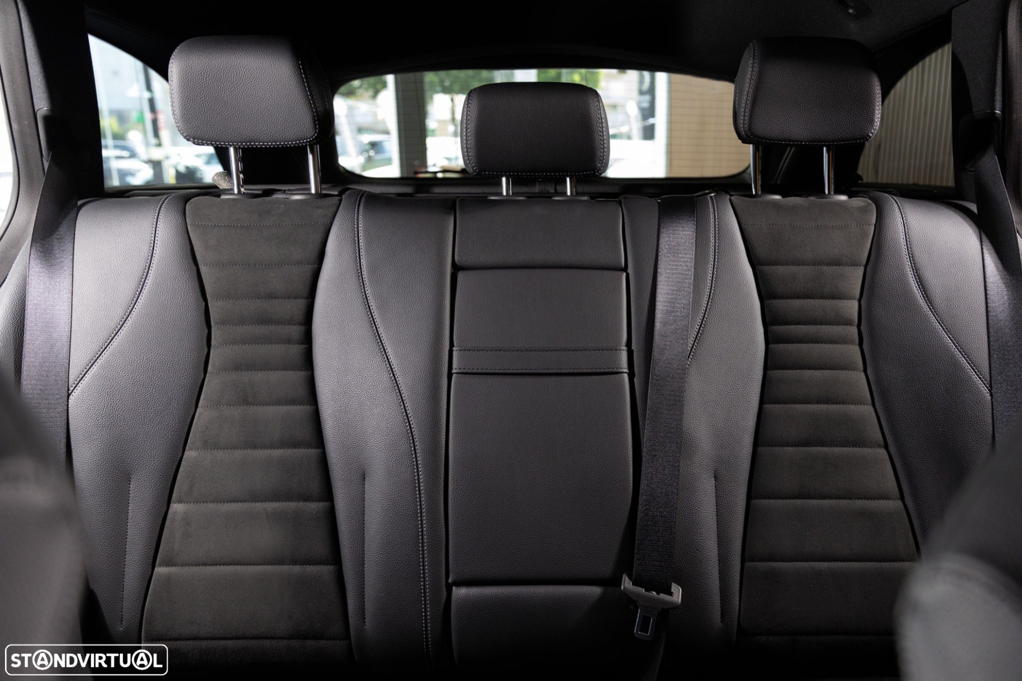 Mercedes-Benz E 220 d AMG Line - 27