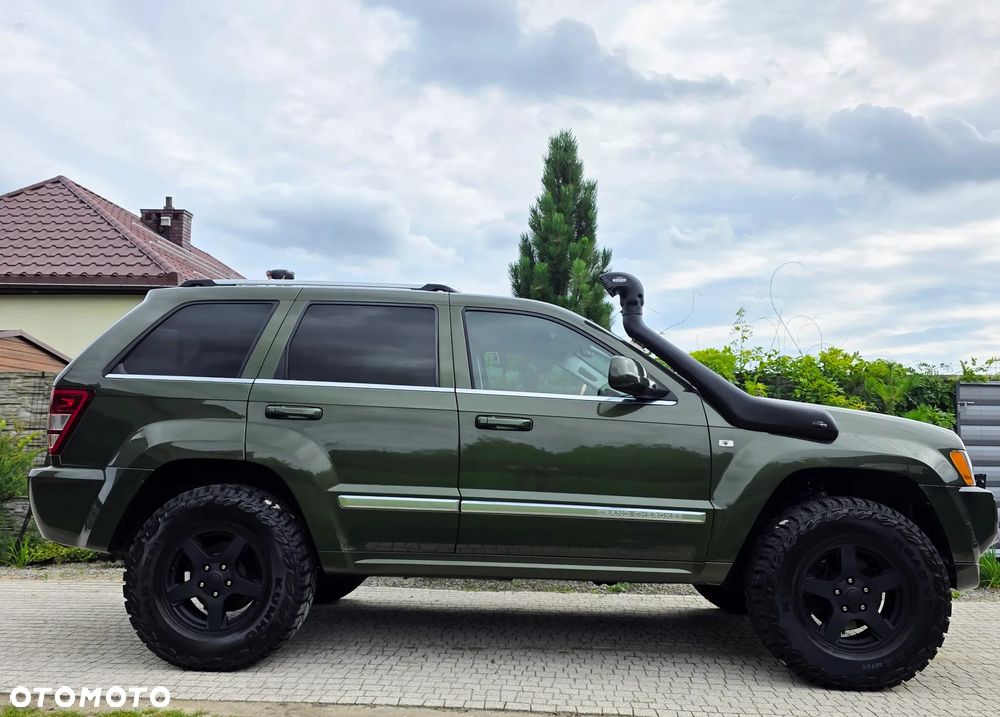 Jeep Grand Cherokee - 8