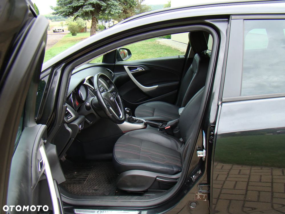 Opel Astra 1.4 Turbo - 26