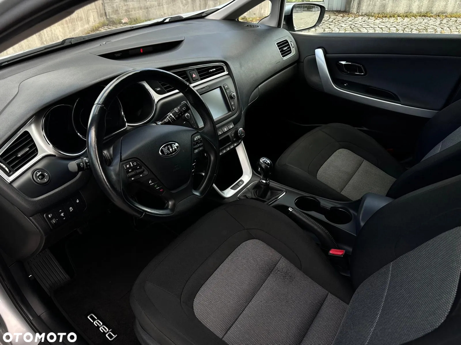 Kia Ceed 1.4 CVVT Dream Team Edition - 20