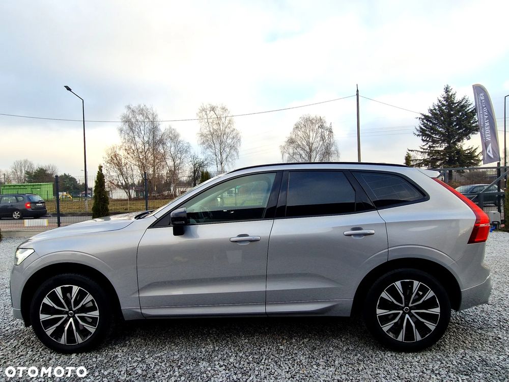 Volvo XC 60 B4 D Plus Dark - 26