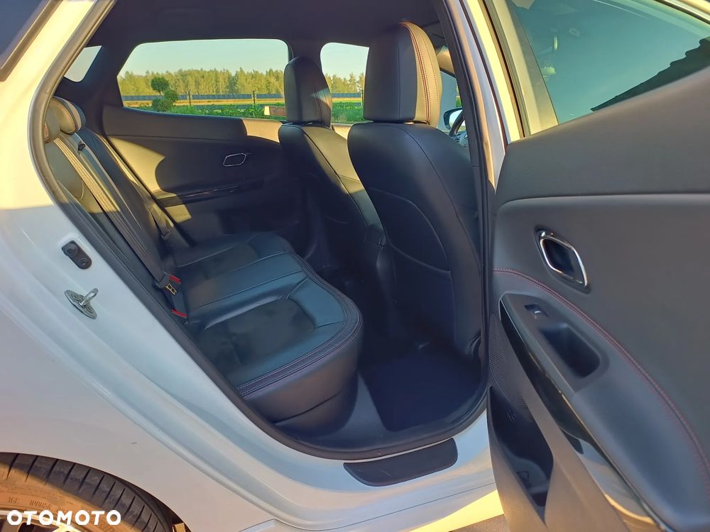 Kia Ceed 1.6 T-GDI GT L - 10