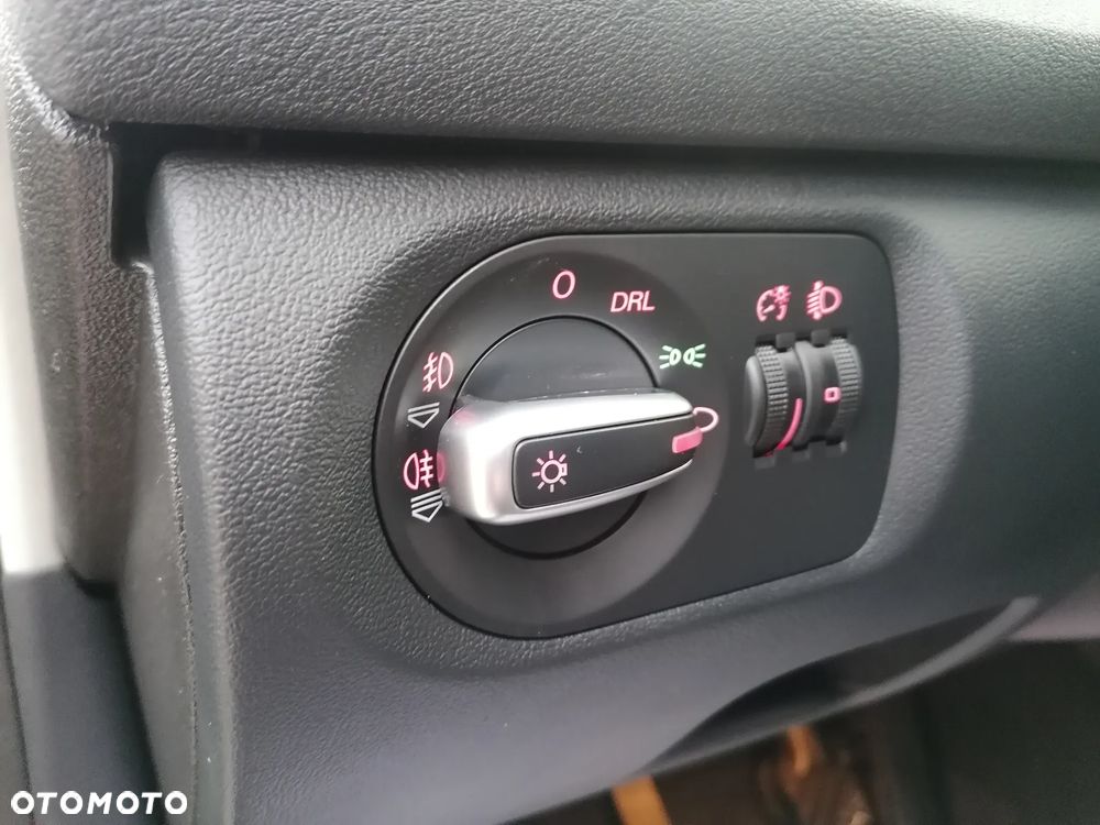 Audi A3 Sportback 1.6 Ambition - 25