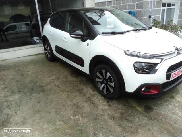 Citroën C3 1.2 PureTech Shine - 2