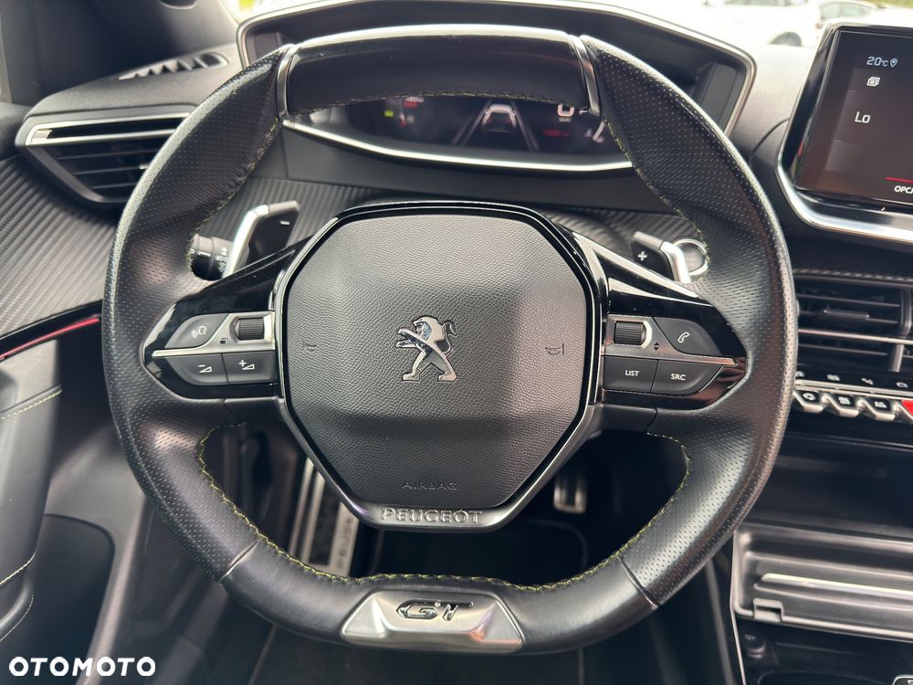 Peugeot 2008 PureTech 130 EAT8 GT - 31