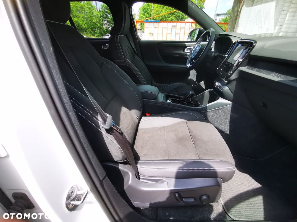Volvo XC 40 82kWh Recharge Twin AWD Ultimate - 28