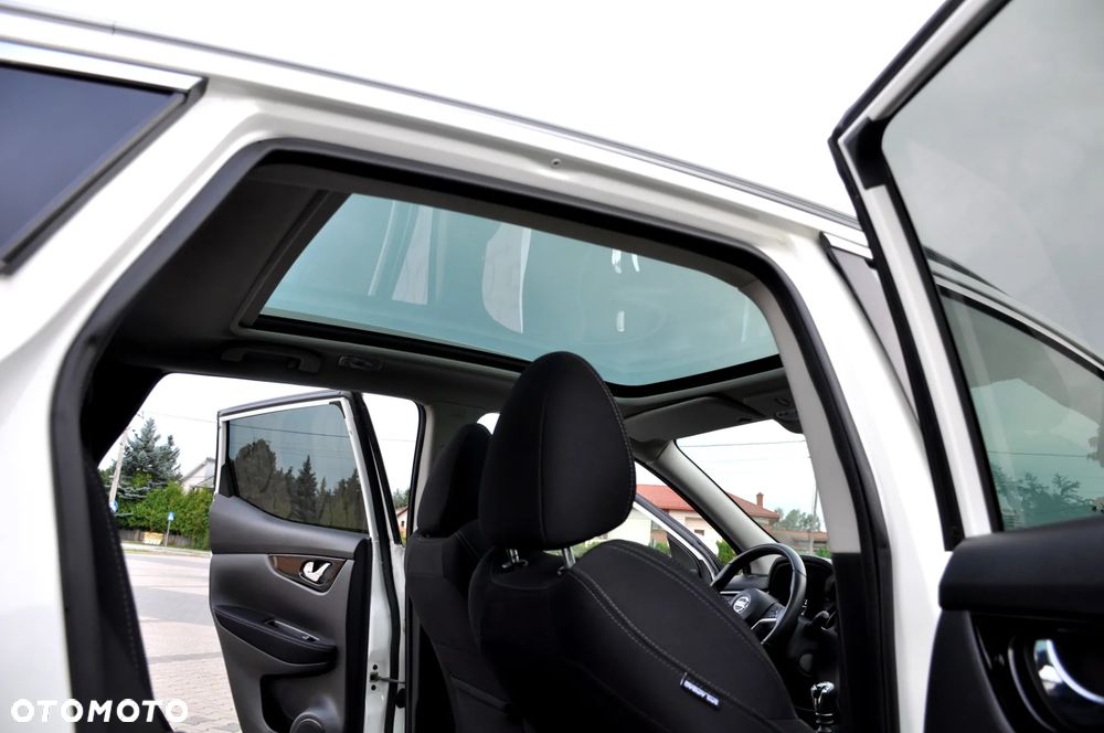 Nissan Qashqai 1.3 DIG-T AKARI - 34