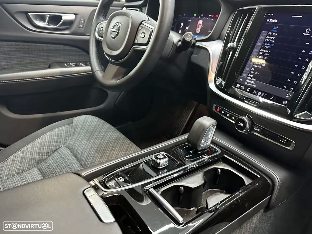 Volvo V60 2.0 T6 AWD TE Core - 14