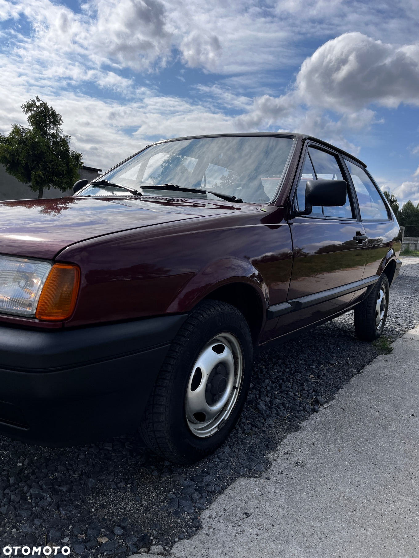 Volkswagen Polo Coupe 1.0 CL - 16