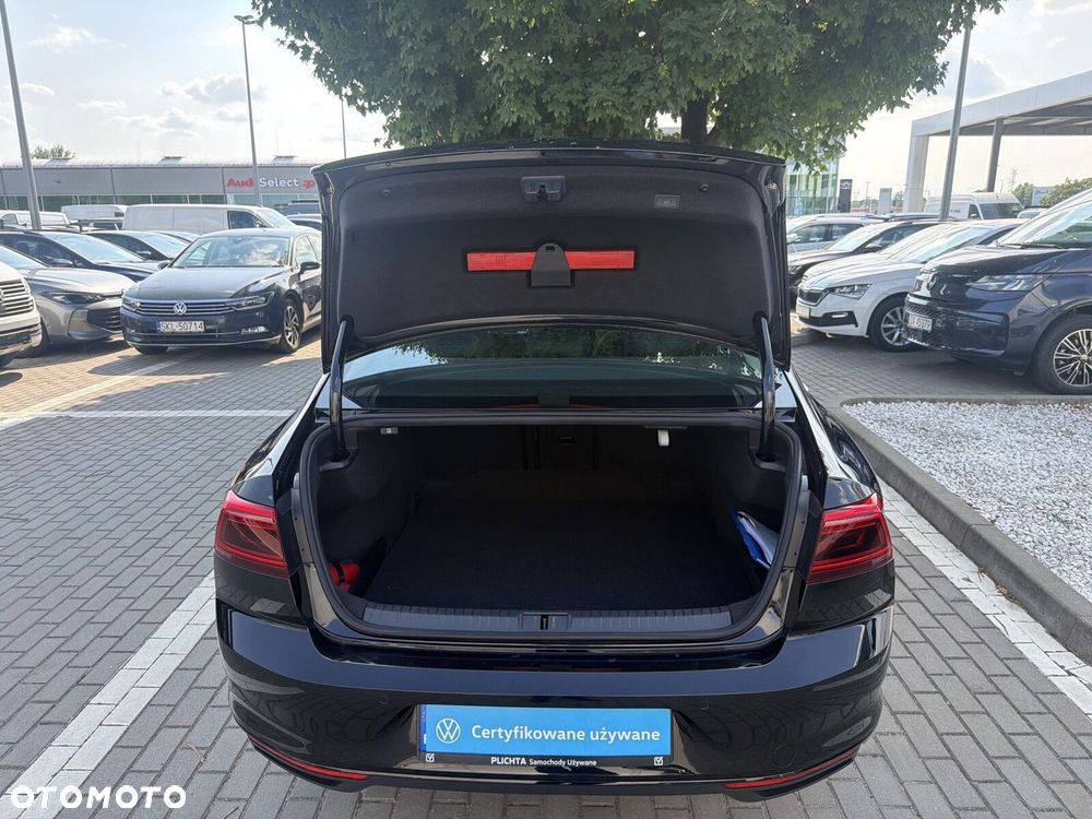Volkswagen Passat 2.0 TSI Business DSG - 12