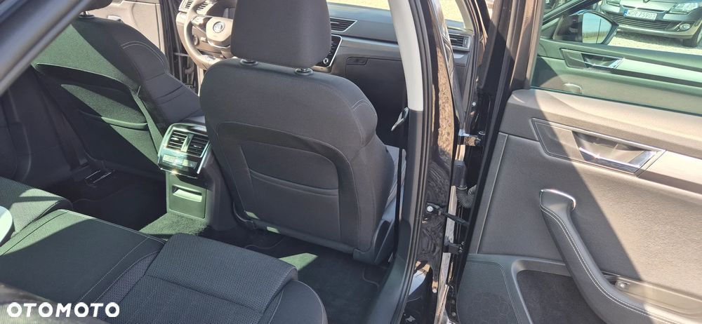 Skoda Superb 2.0 TSI Sportline DSG - 32