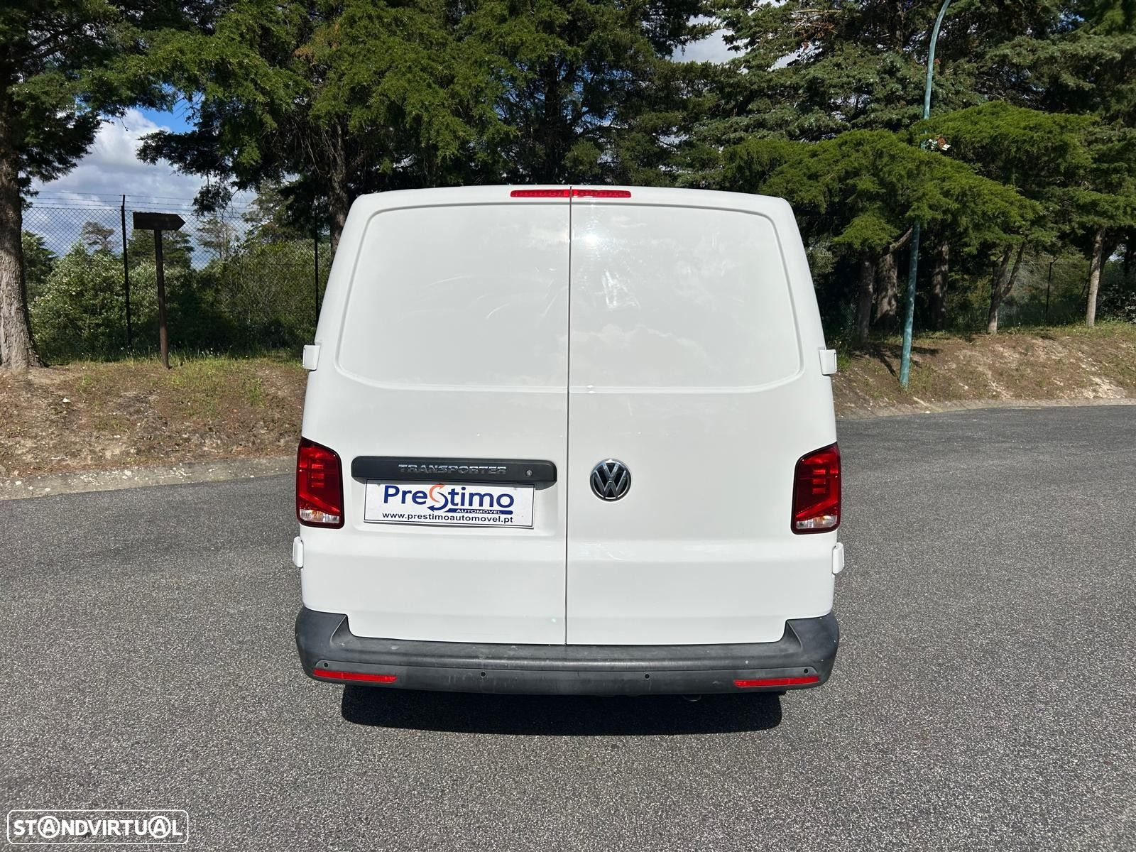 VW Transporter 2.0 TDI L.Business - 24