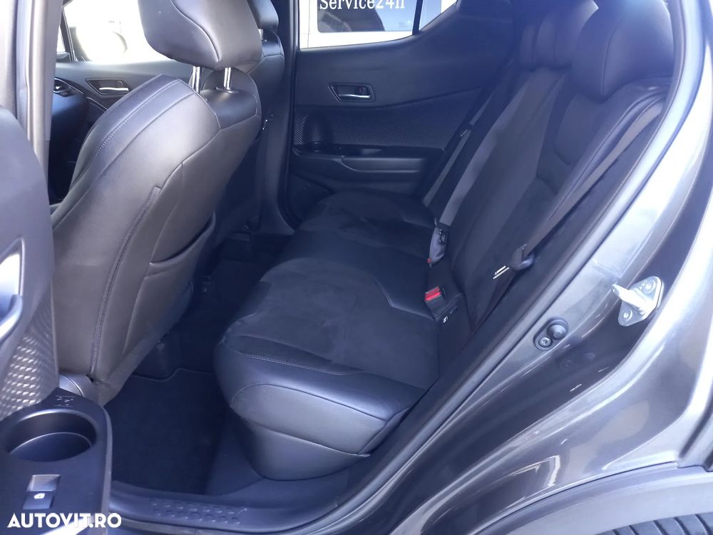 Toyota C-HR - 13