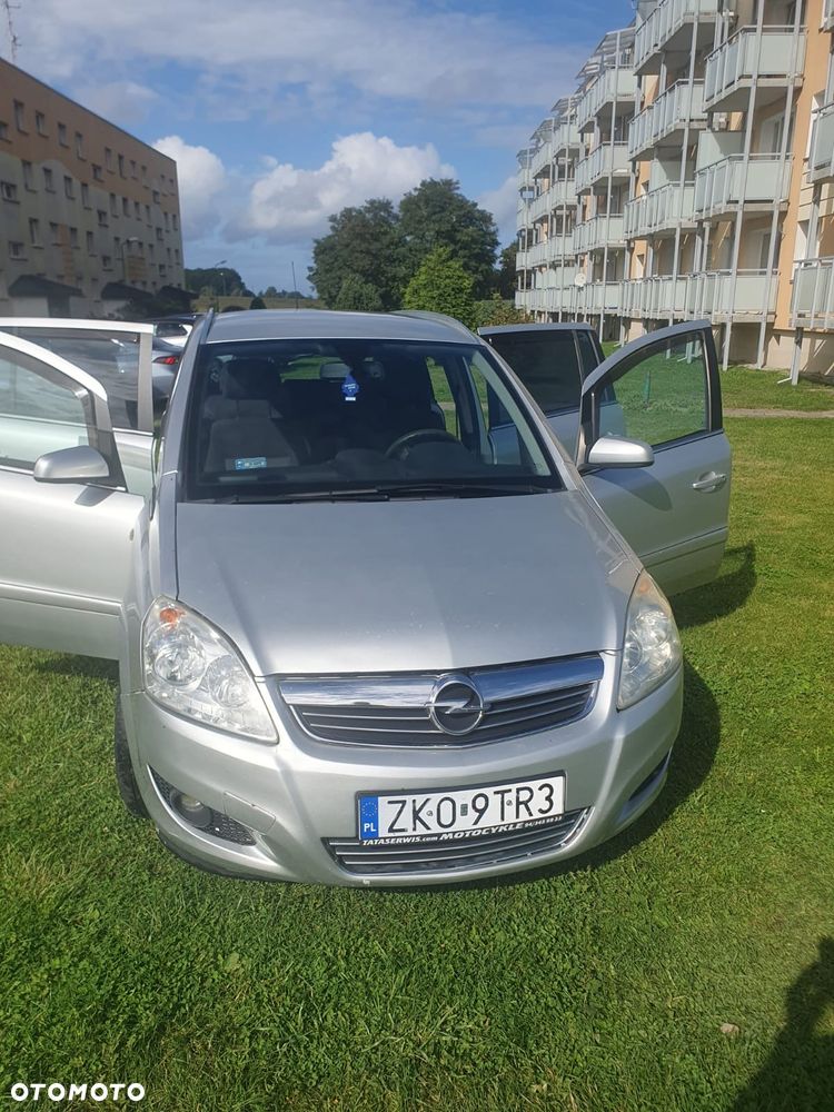 Opel Zafira 1.8 Enjoy - 11