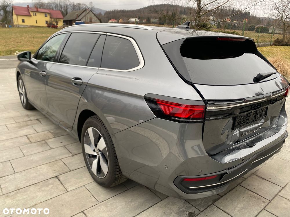 Volkswagen Passat 2.0 TDI EVO Elegance DSG - 5