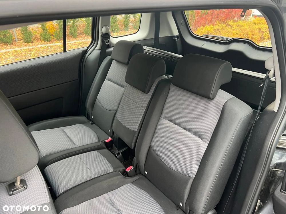 Mazda 5 2.0 Active - 17